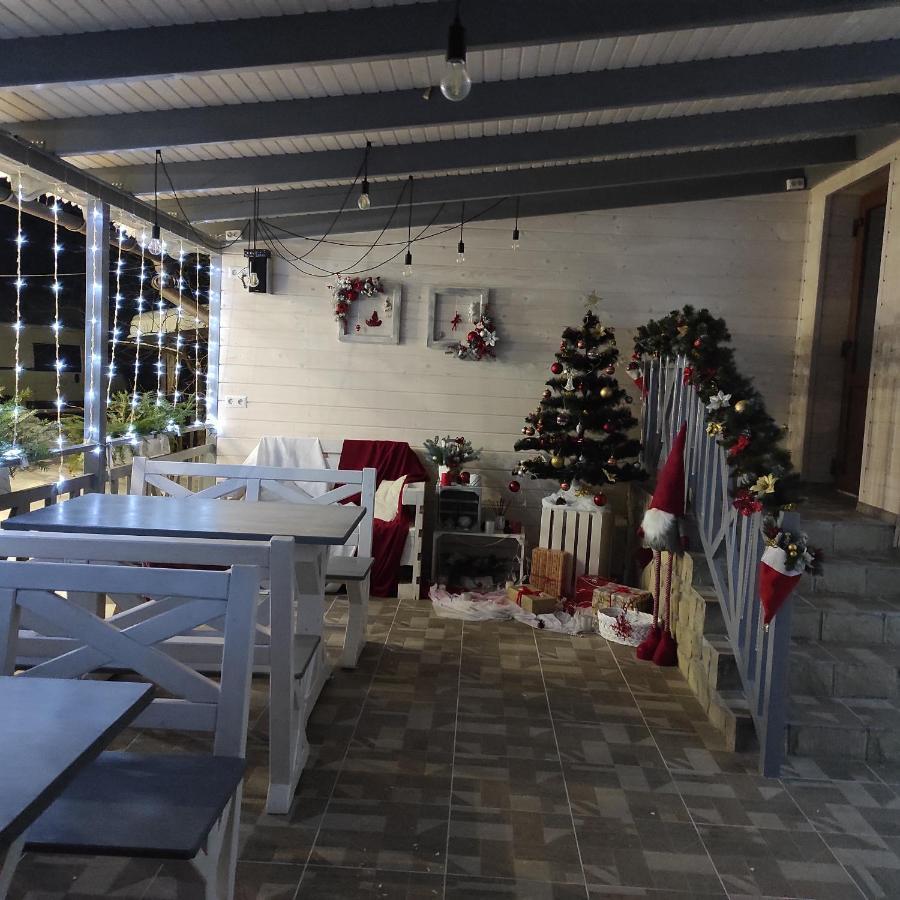 亚列姆切 Фенікс酒店 外观 照片
