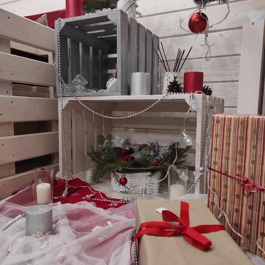 亚列姆切 Фенікс酒店 外观 照片